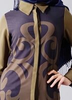 Vêtements hijab KAKI T 435 Duay Dijital Baskılı Önden Düğmeli Tunik