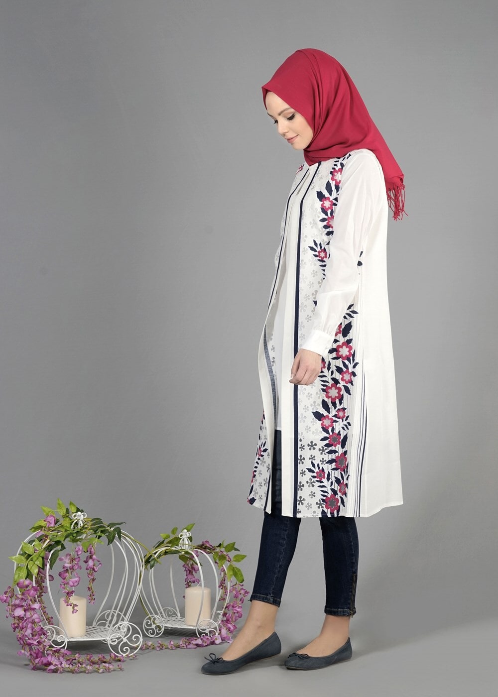 Tesettür giyim LACİVERT T 516 Famelin Çiçek Baskılı Yelek