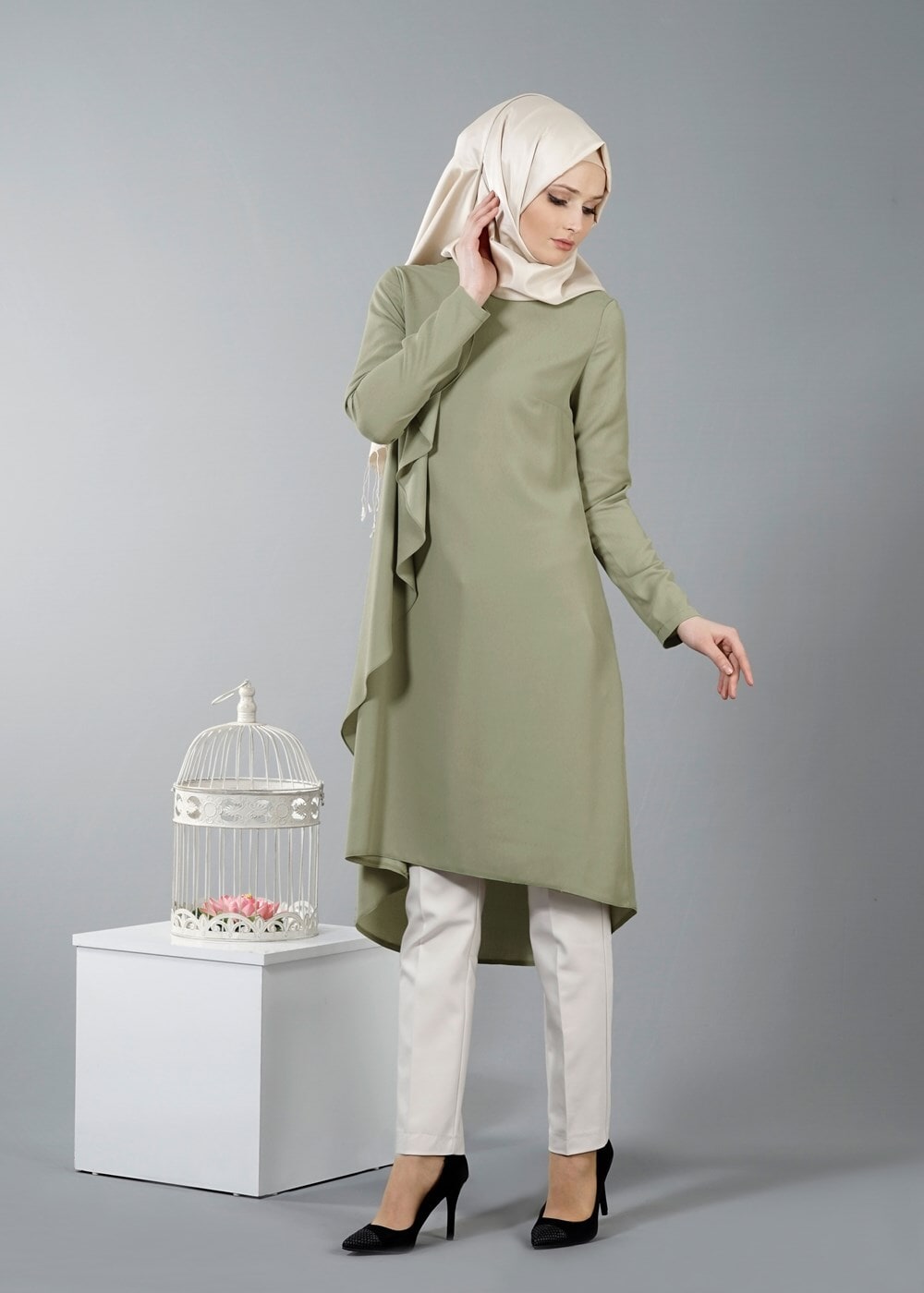 Tesettür giyim YEŞİL T 5459 Famelin Sırtı İp Detaylı Arkası Uzun Tunik