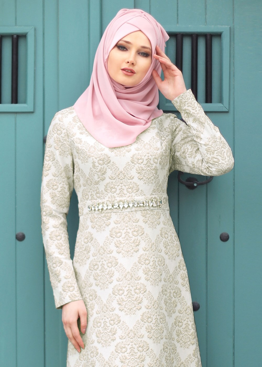 Tesettür giyim EKRU TAŞLI JAKAR ABİYE ELBİSE 6715 