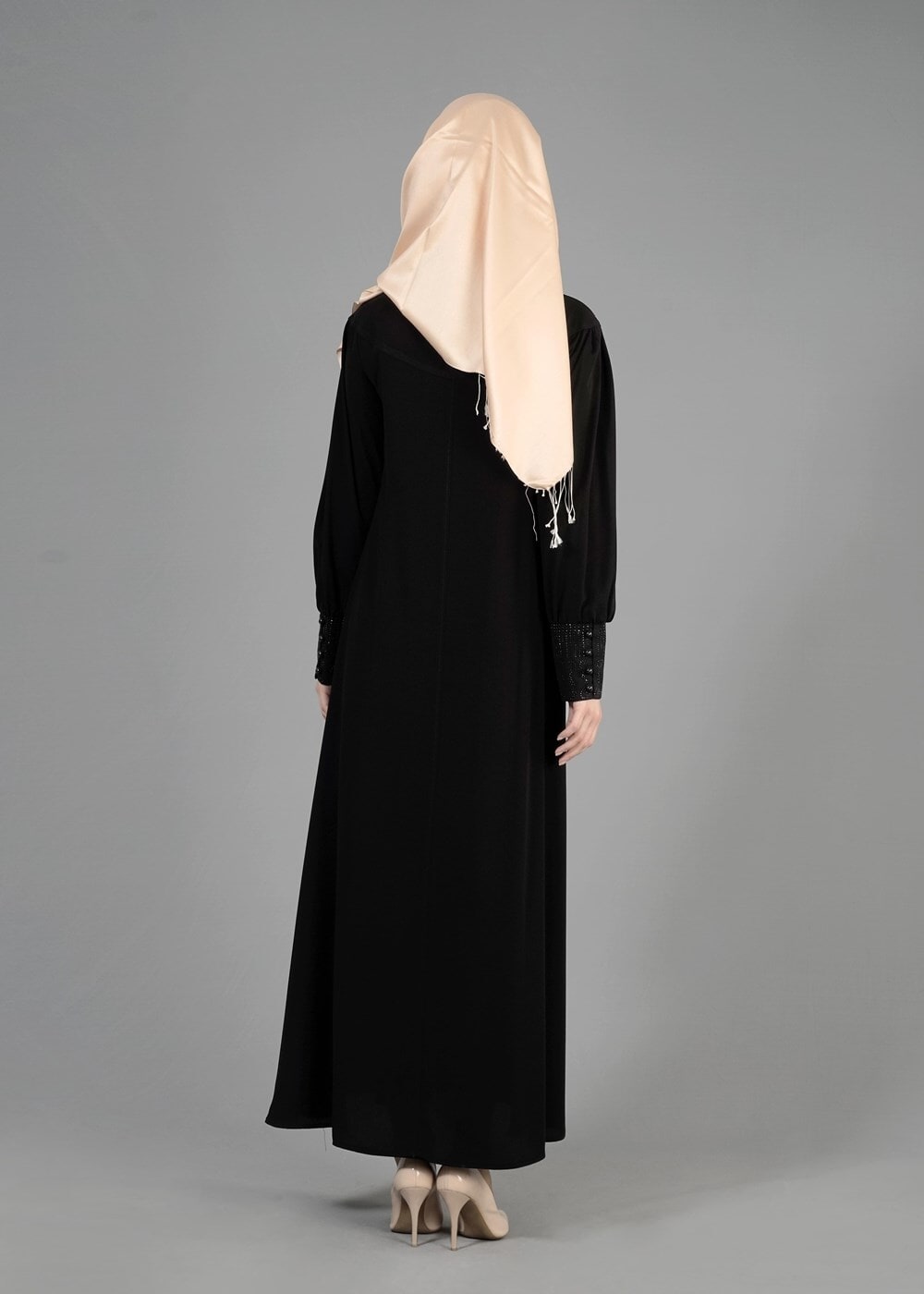 Tesettür giyim SİYAH TAŞ BASKILI FERMUARLI FERACE 8129