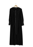 Tesettür giyim SİYAH TAŞ BASKILI FERMUARLI FERACE 8129