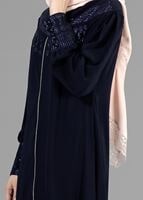 Tesettür giyim LACİVERT TAŞ BASKILI FERMUARLI FERACE 8129