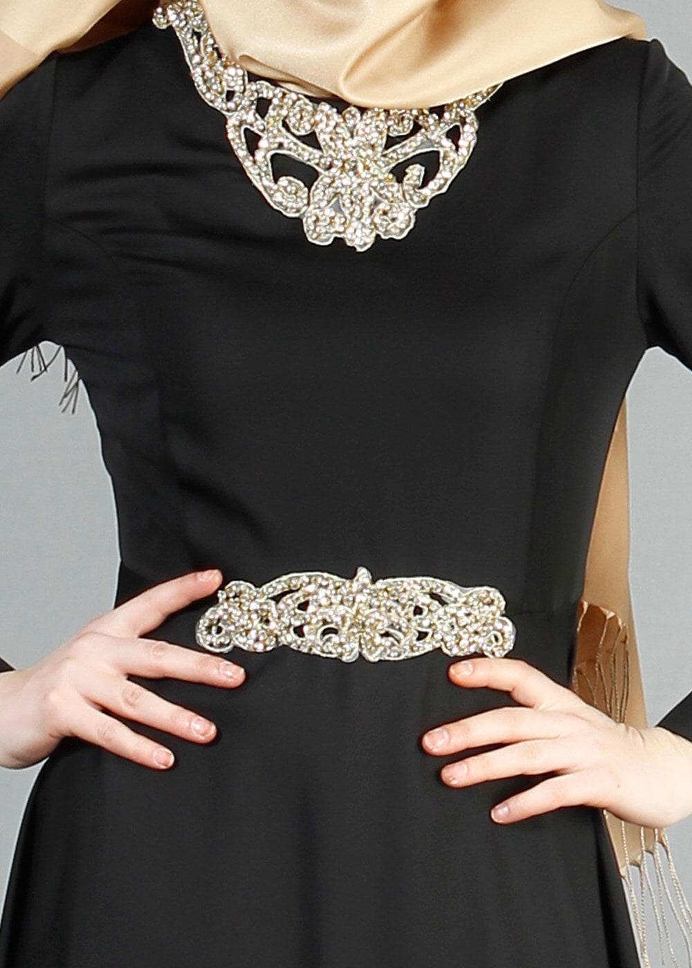 Vêtements hijab NOIR T 1630 Tuay Yakası Ve Beli Taş İşlemeli Abiye