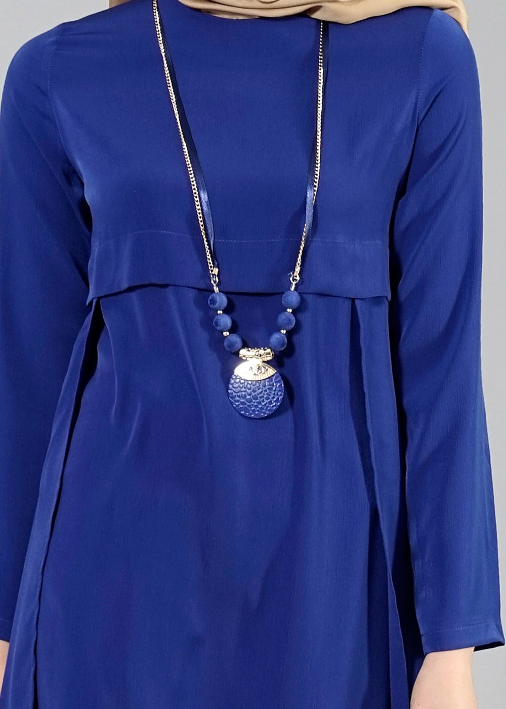 Tesettür giyim LACİVERT T 2207 Tuay Kuyruklu Kolyeli Tunik