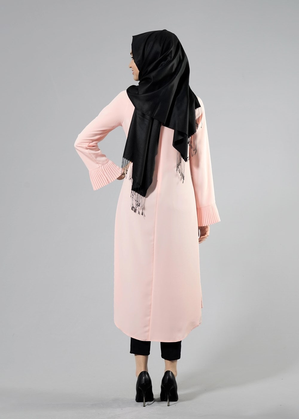 Tesettür giyim PUDRA T 7118 Tuay Pile Detaylı Kolyeli Tunik