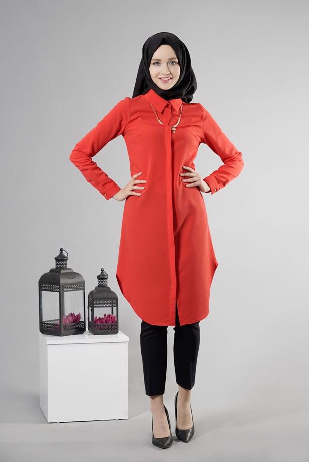 Tesettür giyim  T 6530 Helly Düğmeli Kolyeli Tunik - TRENDTESETTÜR