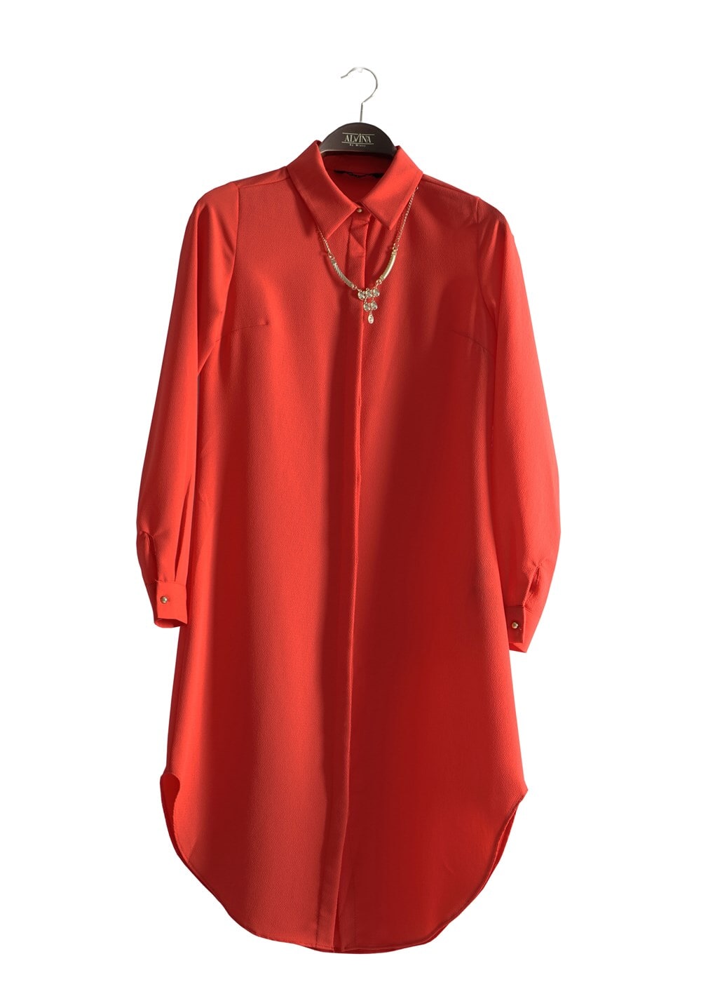 Tesettür giyim KIRMIZI T 6530 Helly Düğmeli Kolyeli Tunik