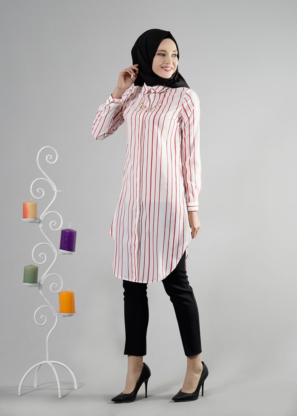 Hijab clothing CREAM T 9595 Helly Çizgi Desen Kolyeli Tunik