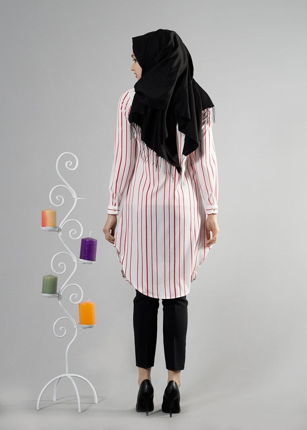 Tesettür giyim KREM T 9595 Helly Çizgi Desen Kolyeli Tunik