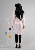 Tesettür giyim KREM T 9595 Helly Çizgi Desen Kolyeli Tunik