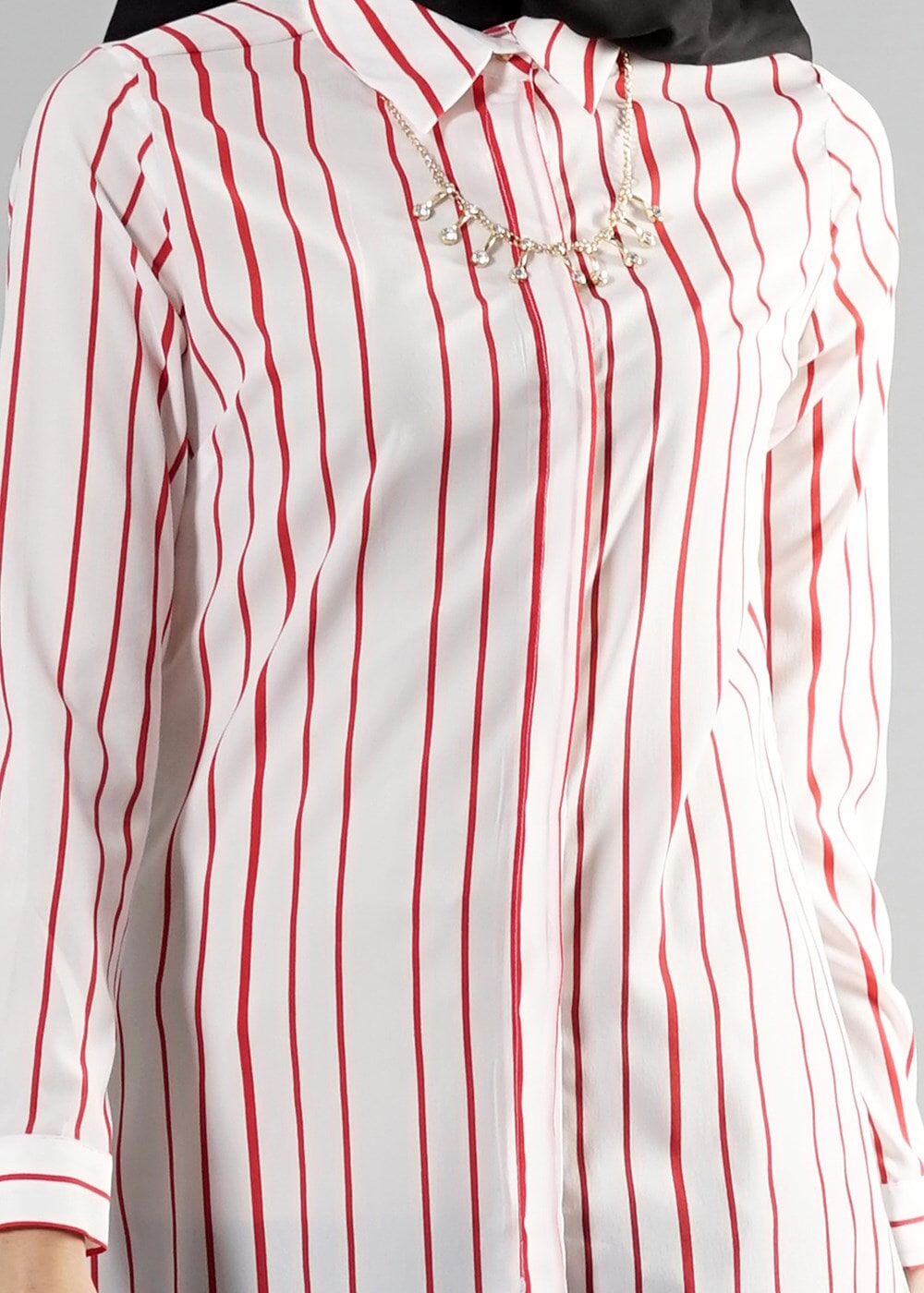 Hijab clothing CREAM T 9595 Helly Çizgi Desen Kolyeli Tunik