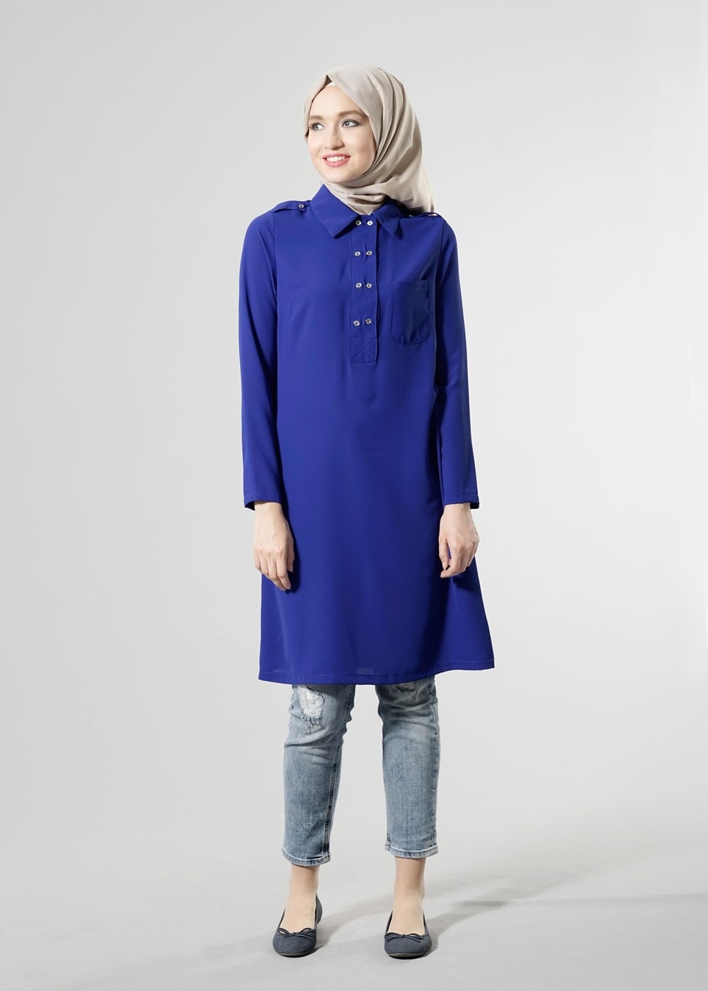 Tesettür giyim LACİVERT T 277 Hewes Line Düğme Detaylı Erkek Yaka Tunik