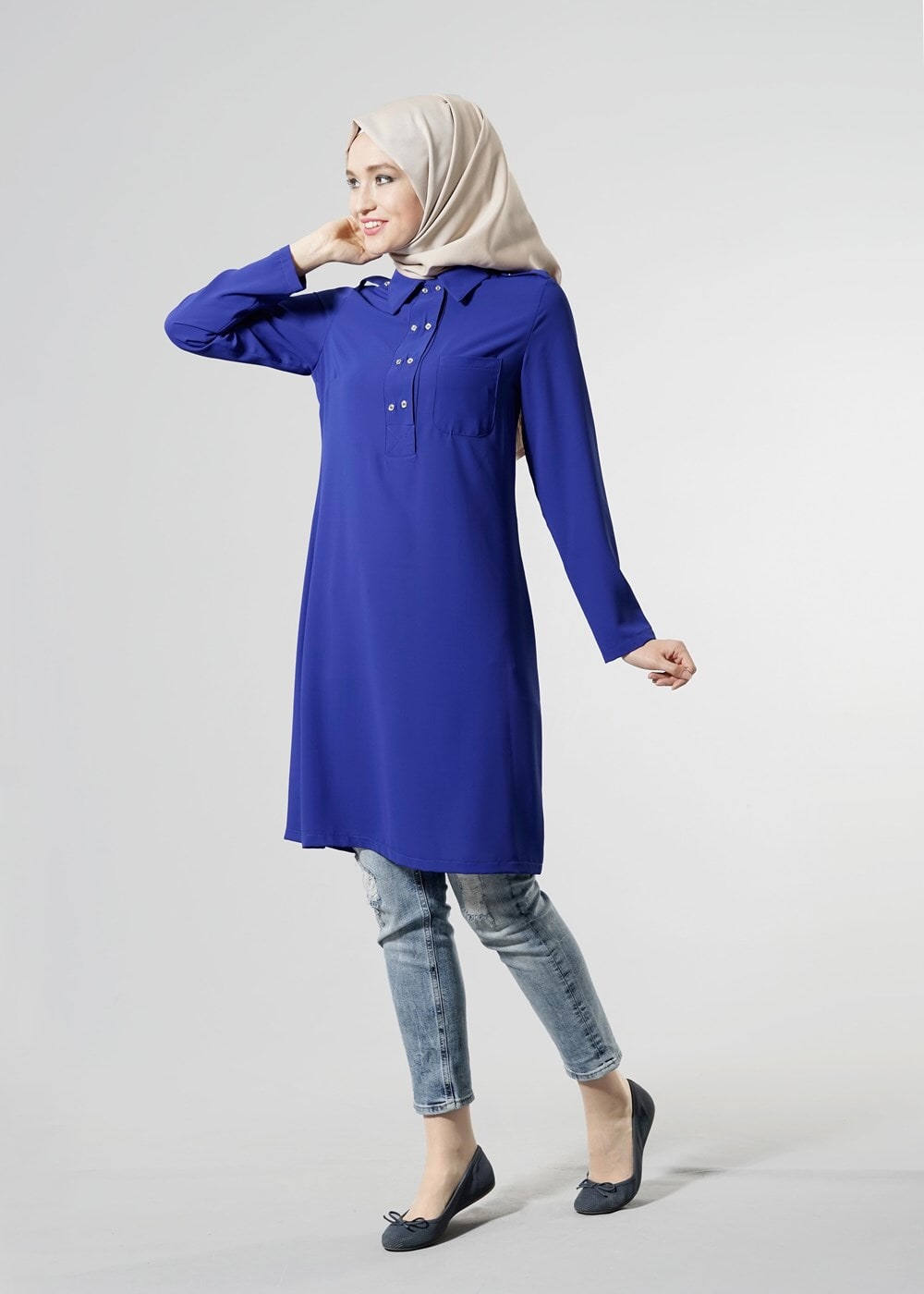 Tesettür giyim LACİVERT T 277 Hewes Line Düğme Detaylı Erkek Yaka Tunik