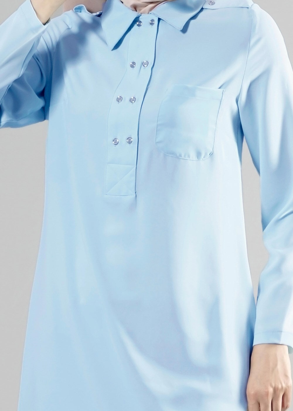 Tesettür giyim YEŞİL T 277 Hewes Line Düğme Detaylı Erkek Yaka Tunik