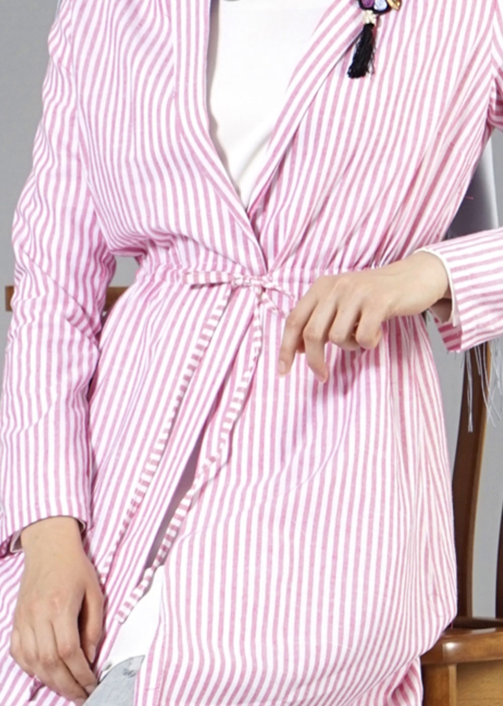 Tesettür giyim PEMBE T 282 Hewes Line Çizgi Desen Bağcıklı Ceket