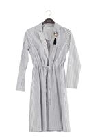 Tesettür giyim GRİ T 282 Hewes Line Çizgi Desen Bağcıklı Ceket