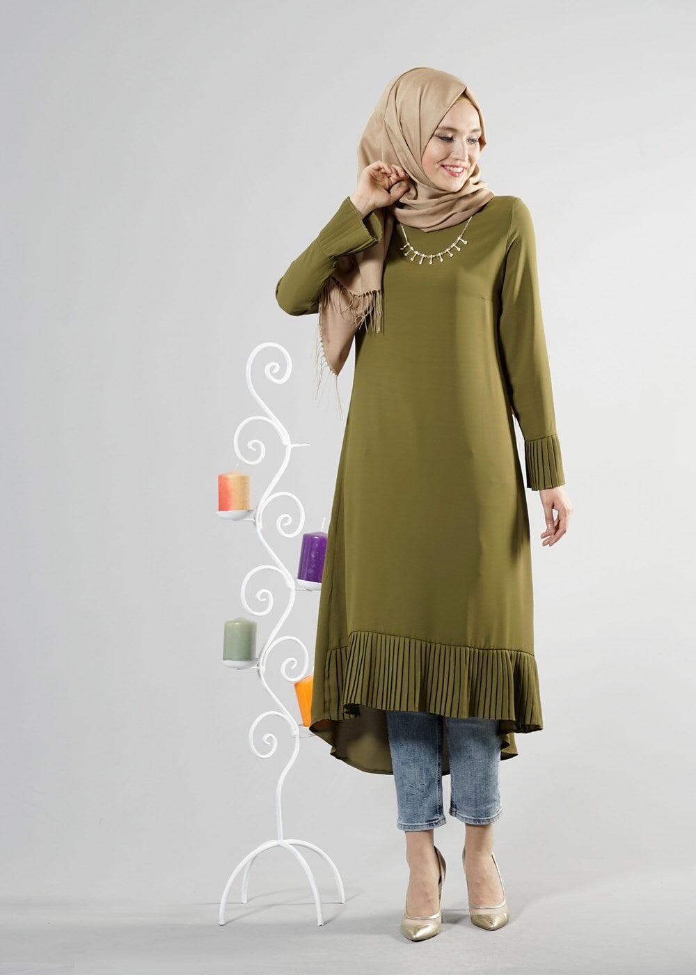 Tesettür giyim HAKİ T 287 Hewes Line Pilise Detaylı Tunik