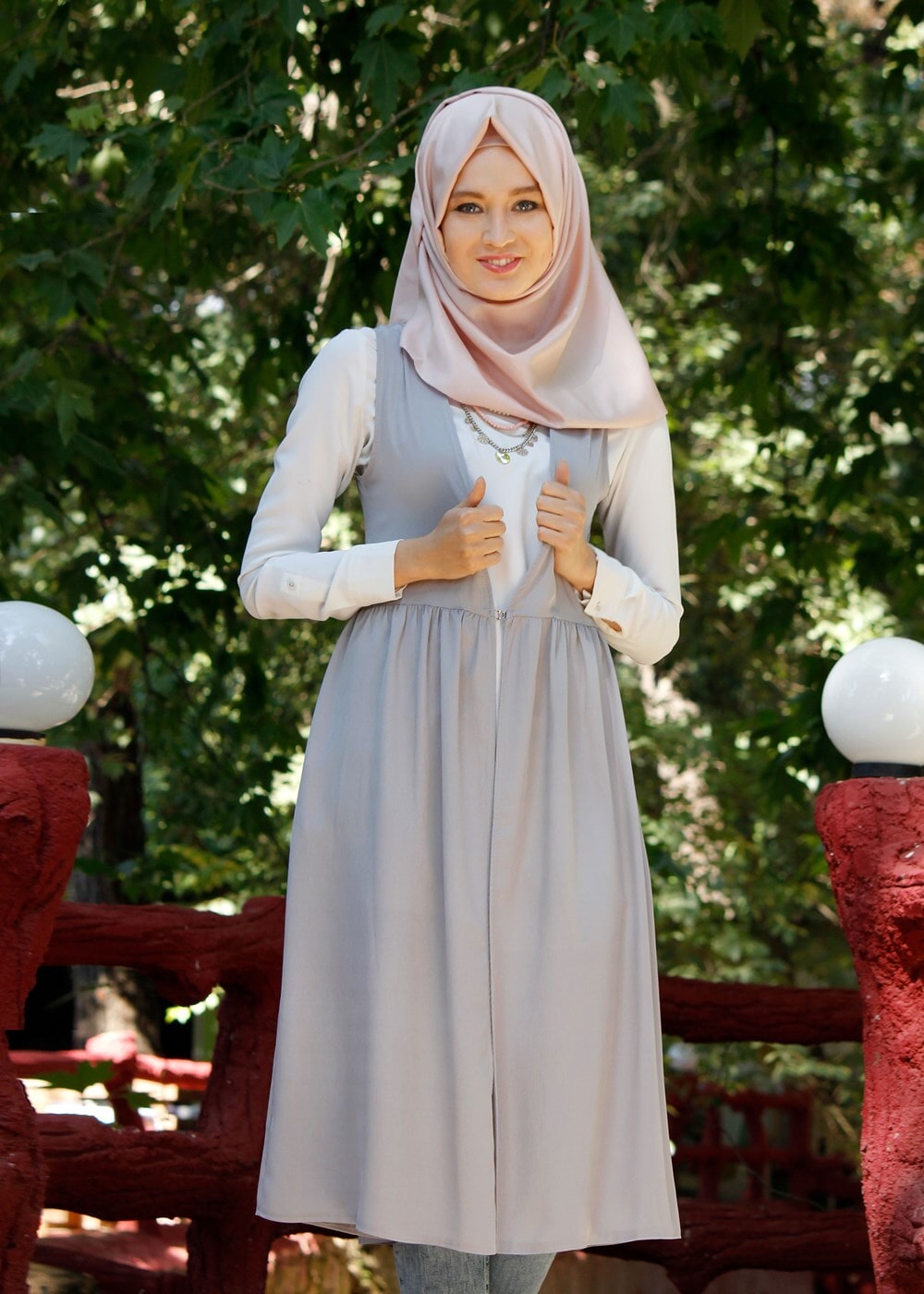 Tesettür giyim GRİ T 310 Hewes Line Klipsli Yelek