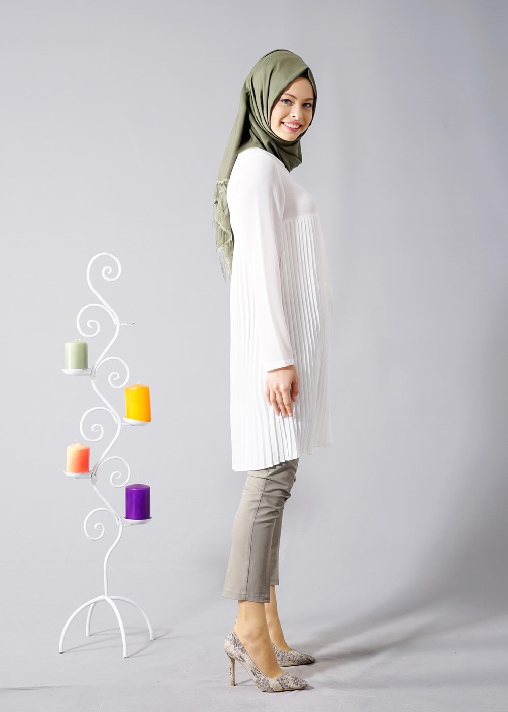 Tesettür giyim KREM T 804 Hewes Line-Boydan Piliseli Tunik