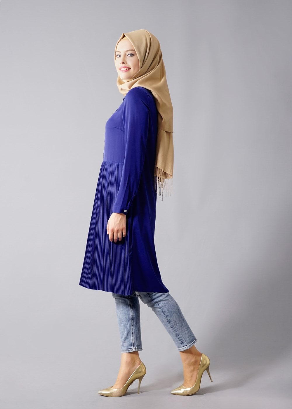 Tesettür giyim LACİVERT T 815 Hewes Line- Piliseli Tesettür Tunik