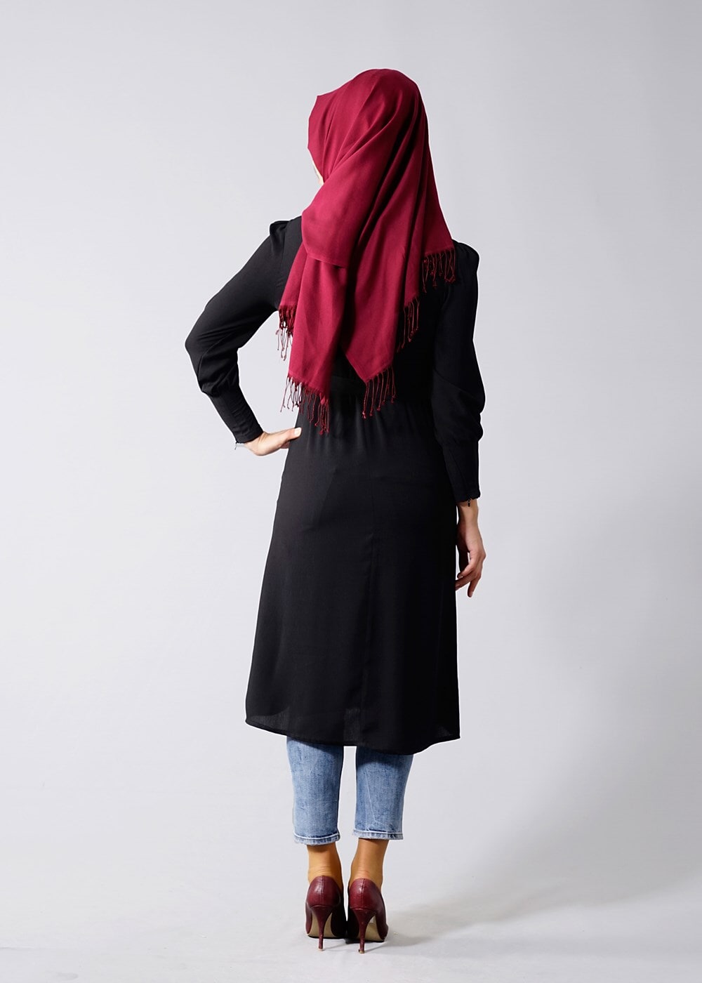 Tesettür giyim SİYAH T 817 Hewes Line-Fermuarlı Pileli Tunik