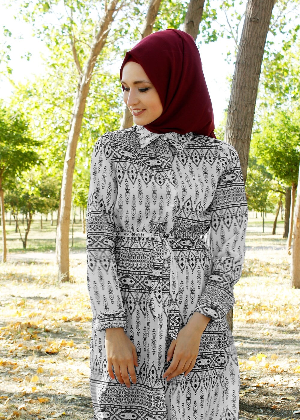 Tesettür giyim SİYAH T 285-1 Hewes Line Şerit Desen Düğmeli Tunik