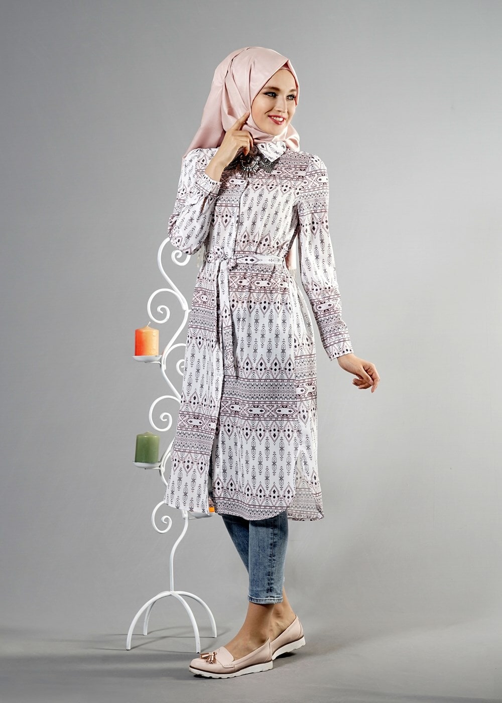 Tesettür giyim PUDRA T 285-1 Hewes Line Şerit Desen Düğmeli Tunik