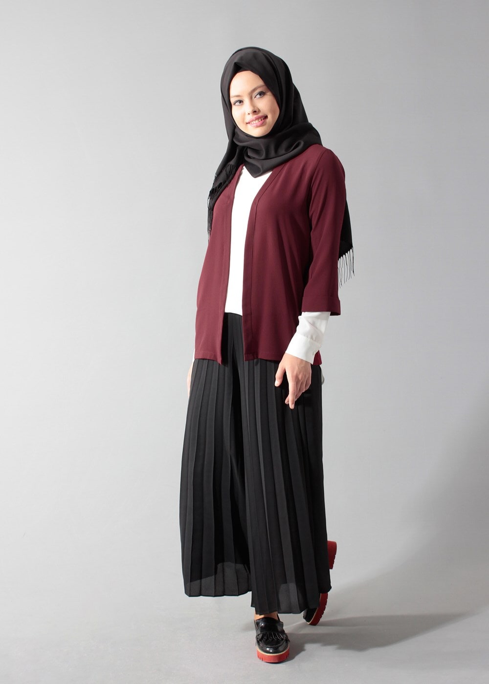 Vêtements hijab ROUGE BORDEAUX VESTE COURTE SALAS 50049