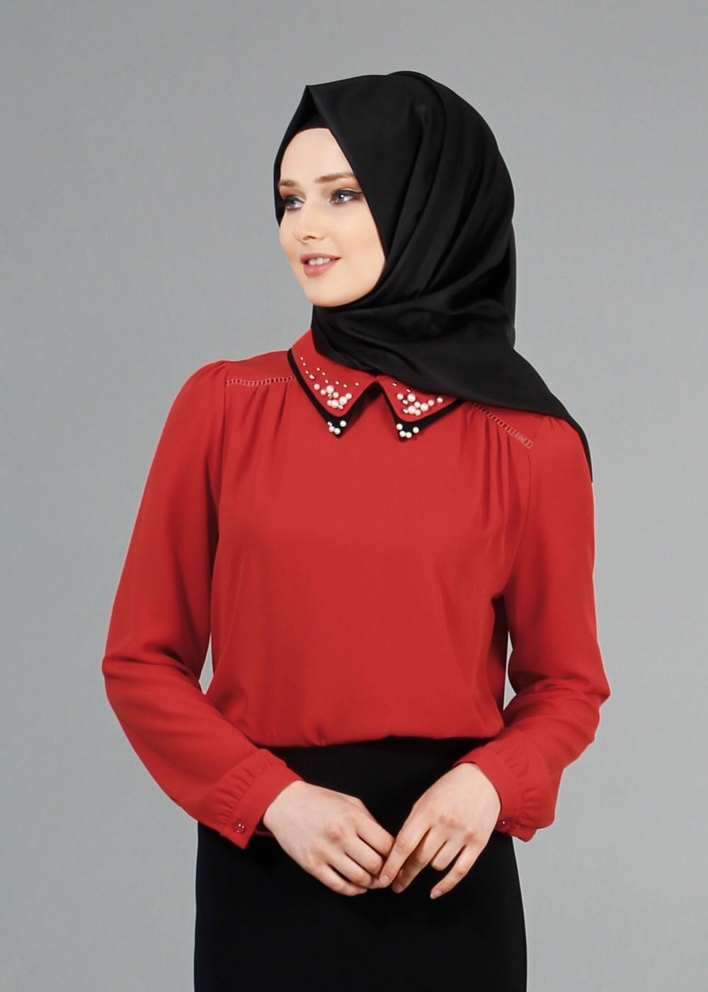 Tesettür giyim KIRMIZI T 3906 Lafaba Yakası Taşlı Bluz