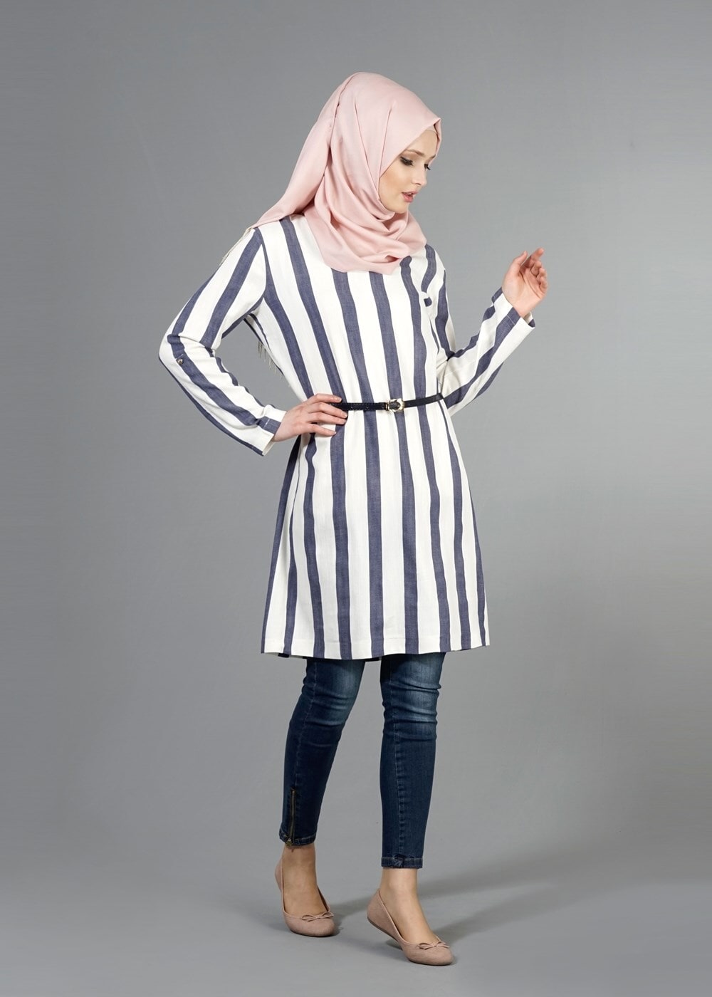 Tesettür giyim LACİVERT T 3962 Lafaba Çizgili Kemerli Tunik