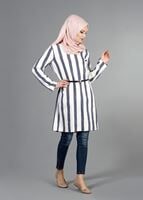 Tesettür giyim LACİVERT T 3962 Lafaba Çizgili Kemerli Tunik