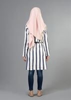 Tesettür giyim LACİVERT T 3962 Lafaba Çizgili Kemerli Tunik