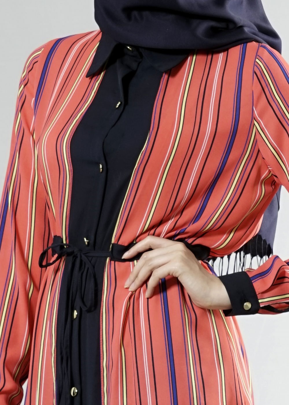 Tesettür giyim MERCAN T 1256 ModaBu Boydan Düğmeli Tunik