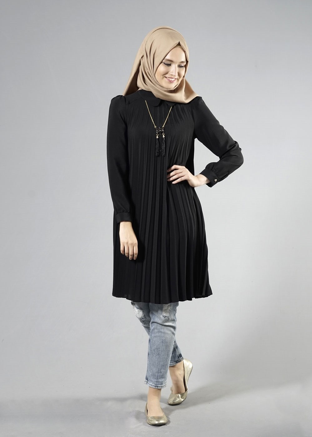 Tesettür giyim SİYAH T 1331 ModaBu Piliseli Tunik