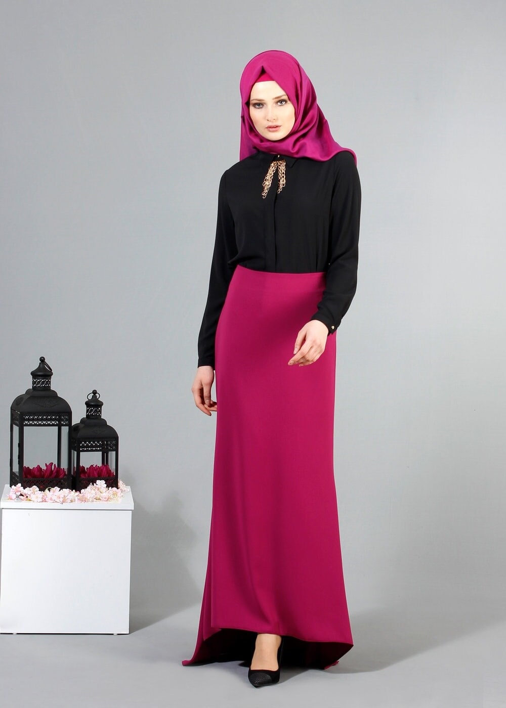 Tesettür giyim SİYAH T 6545 ModaBu Zincir Aksesuarlı Bluz