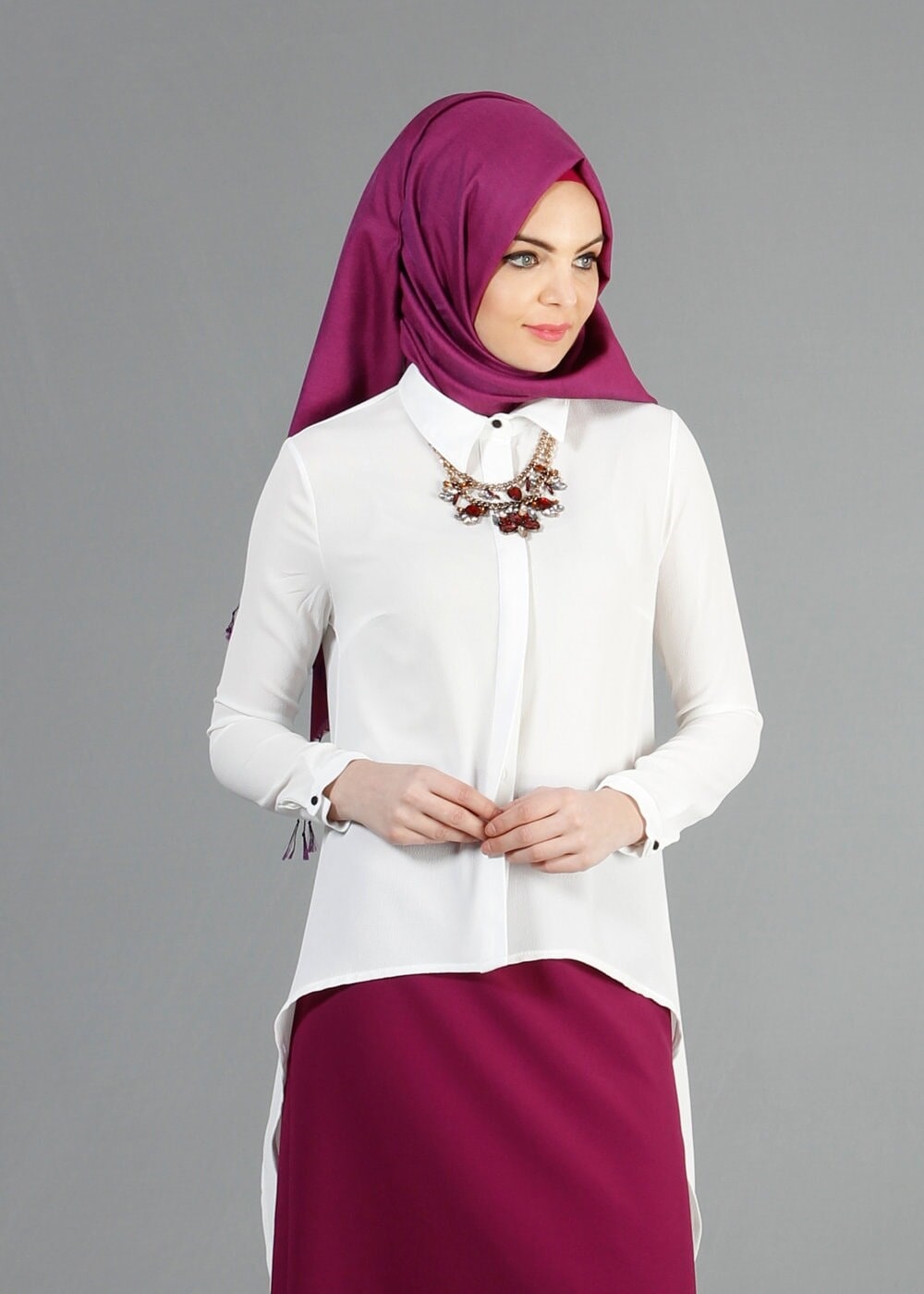 Tesettür giyim KREM T 6556 ModaBu İki Yanı Püsküllü Bluz