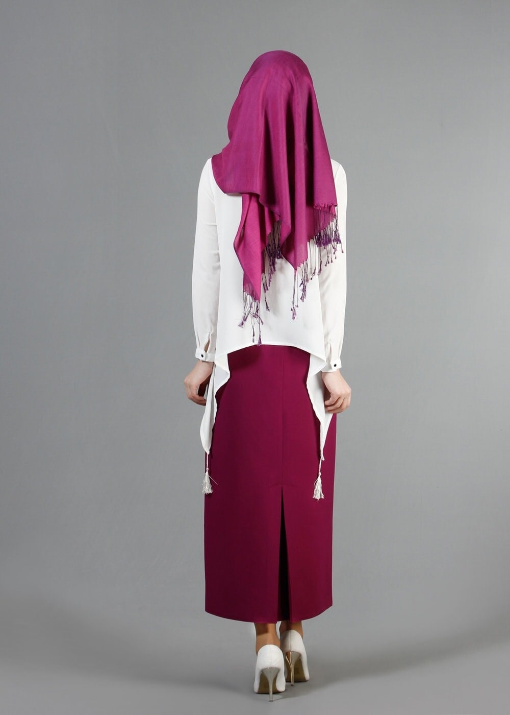 Tesettür giyim KREM T 6556 ModaBu İki Yanı Püsküllü Bluz