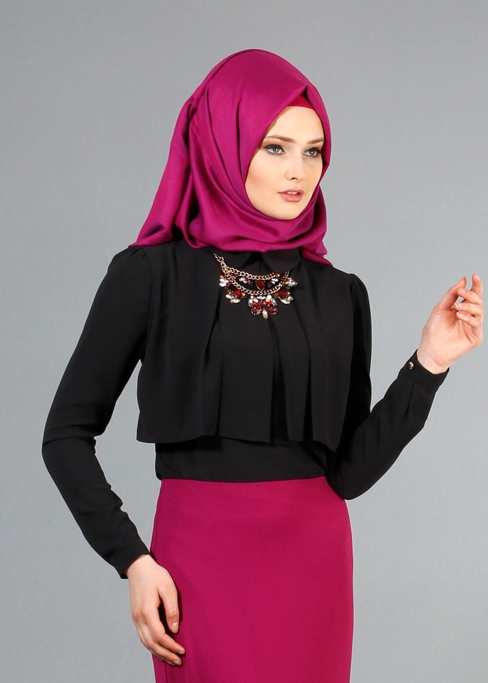 Tesettür giyim SİYAH T 6557 ModaBu Önü Allerli Bluz