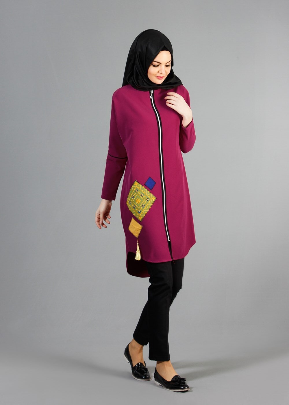 Tesettür giyim FUŞYA T 8343 ModaBu Nakışlı Boydan Fermuarlı Tunik