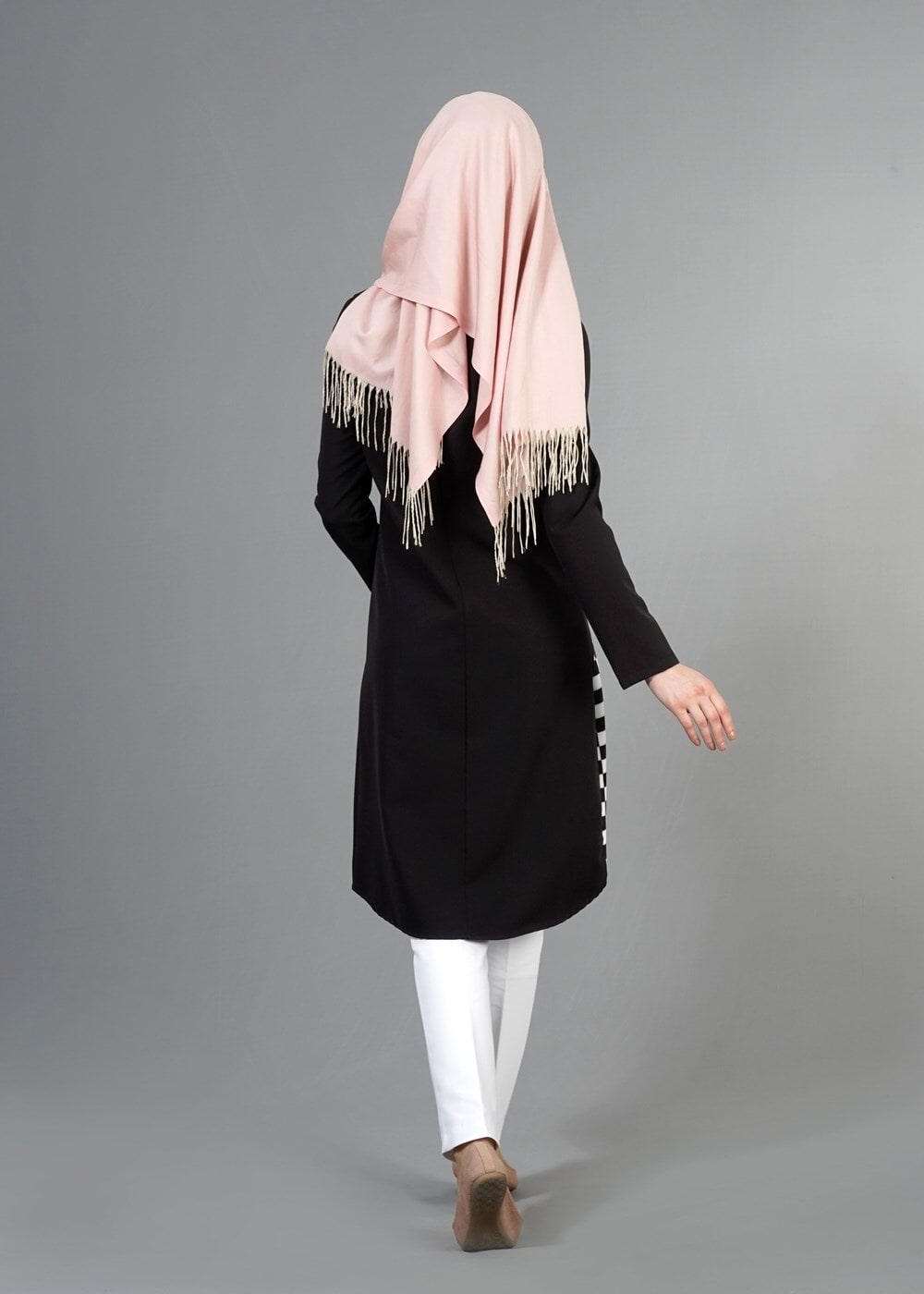 Tesettür giyim SİYAH T 8348 ModaBu Fermuarlı Dijital Baskılı Tunik