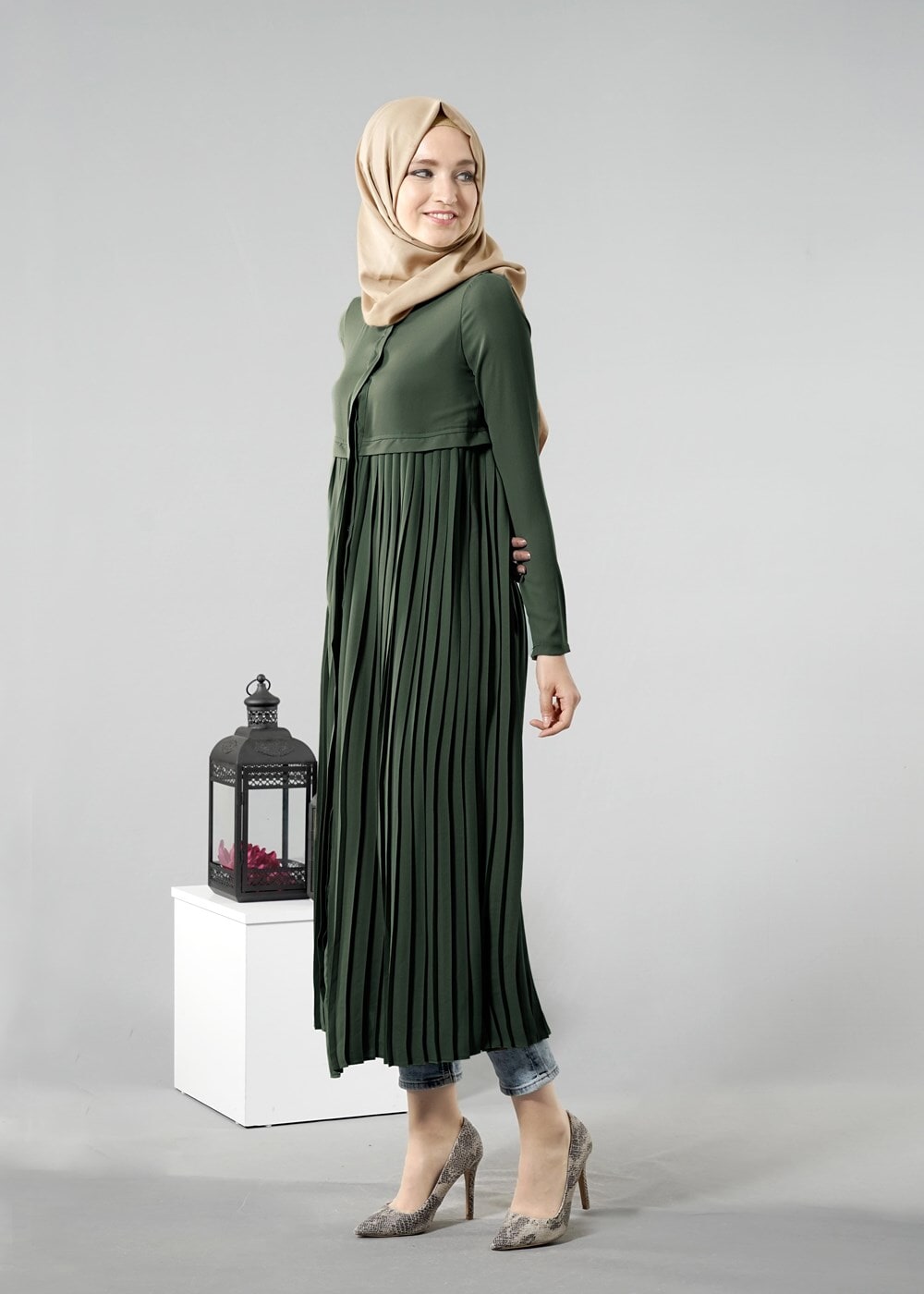 Tesettür giyim HAKİ T 8371 ModaBu Piliseli Uzun Tunik