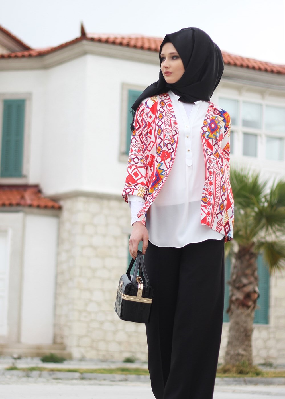 Tesettür giyim EKRU Hakim Yaka Önü Patlı Bluz 428 