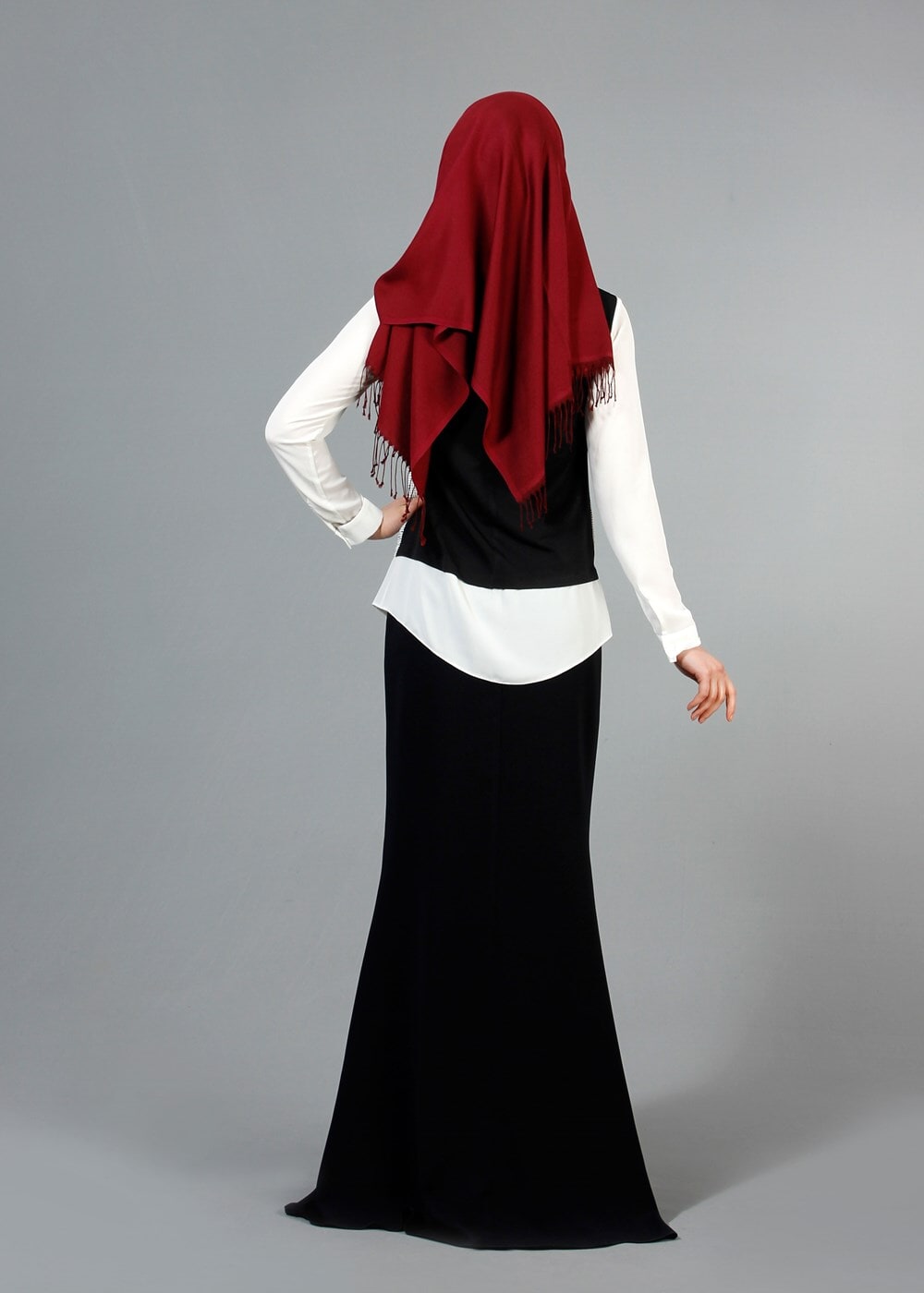 Tesettür giyim SİYAH T 544 Mısra Garnili Yakalı Bluz