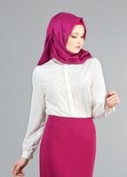 Tesettür giyim EKRU T 867 Mısra Hakim Yaka İnci Aksesuarlı Bluz