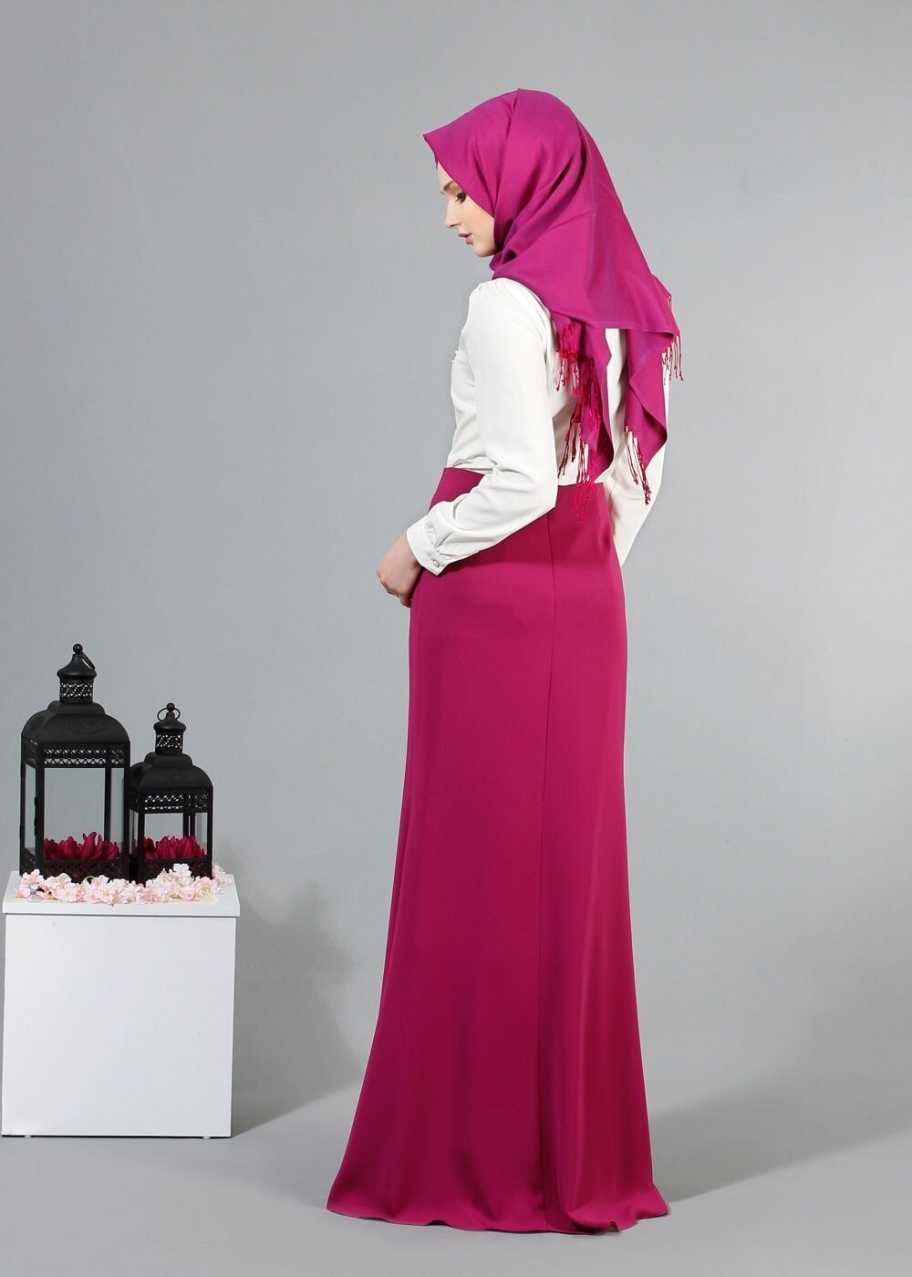 Tesettür giyim EKRU T 867 Mısra Hakim Yaka İnci Aksesuarlı Bluz