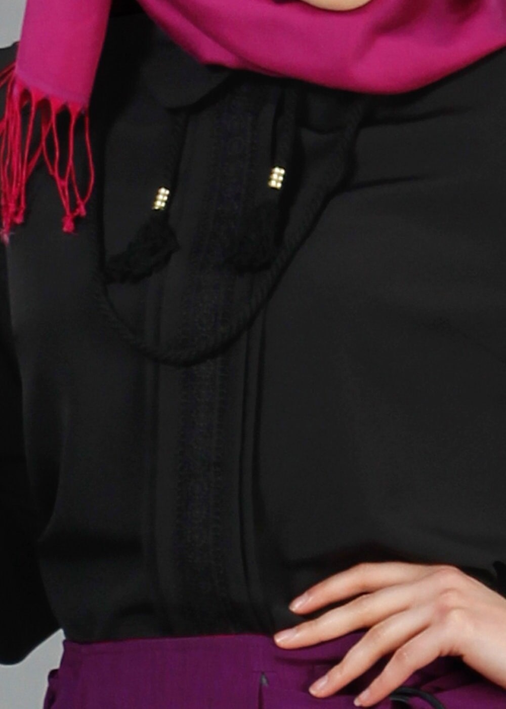 Vêtements hijab NOIR BLOUSE LAÇÉE À NOUER 926