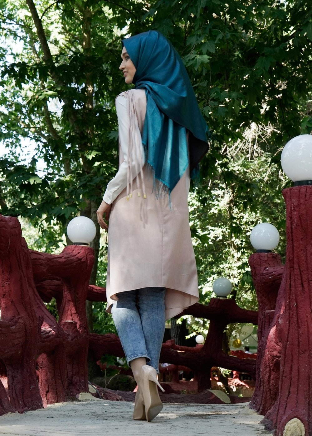 Tesettür giyim BEJ T 7475 Mısra Biyeli Kolsuz Yelek