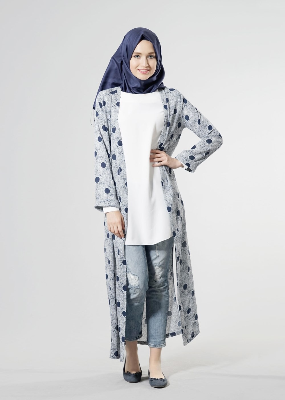 Tesettür giyim LACİVERT PUANTİYELİ UZUN CEKET 8195 