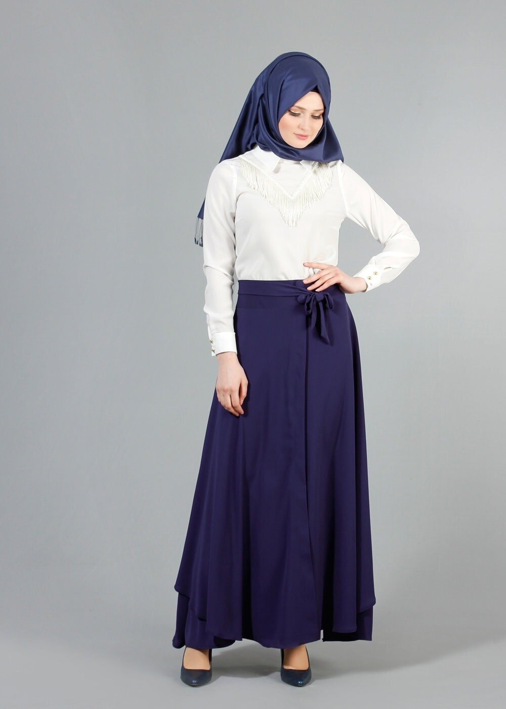 Hijab clothing WHITE T 1134 Mataş  Erkek Yaka Pelerinli Bluz